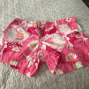 Lilly Pulitzer floral short size 6
